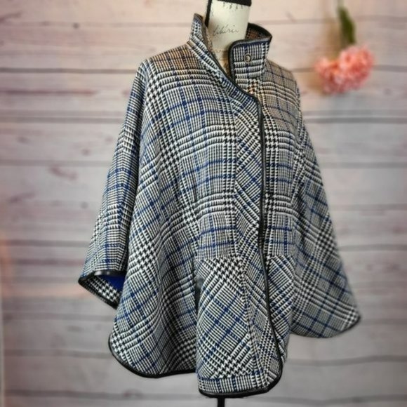 Cache Jackets & Blazers - Cache Swing Cape Jacket -M